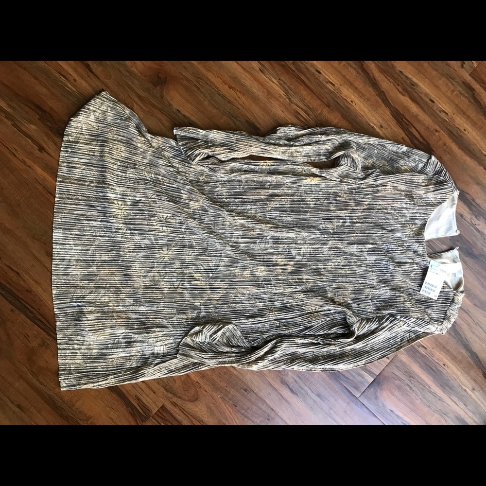 Dress medium in size - Picture 3 of 5